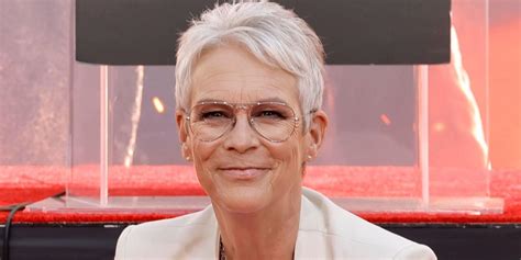 nude pics of jamie lee curtis|Jamie Lee Curtis, 63, Poses Nude and in a Bathing Suit in NYT。